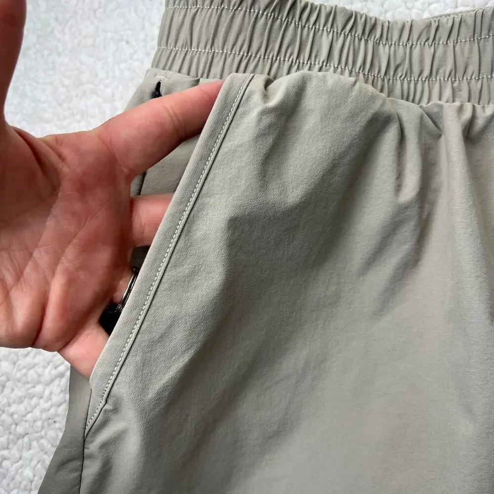 American Eagle Beige Elastic Waist XS Shorts